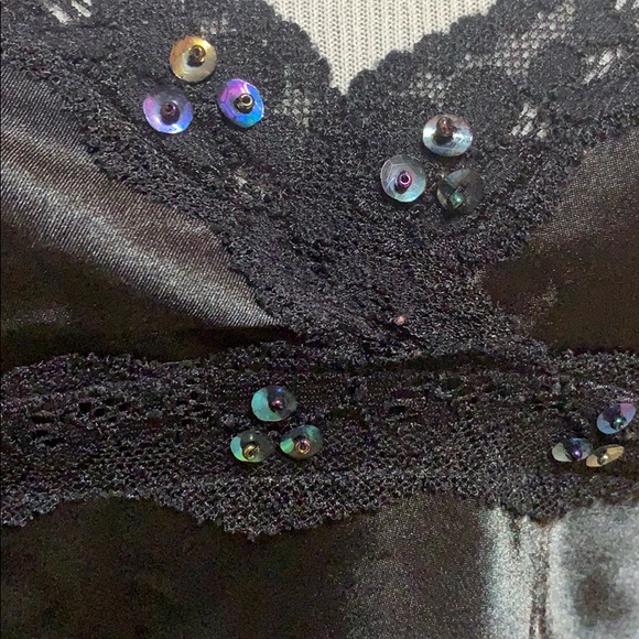 No boundaries Crop Top Size S - Picture 3 of 4